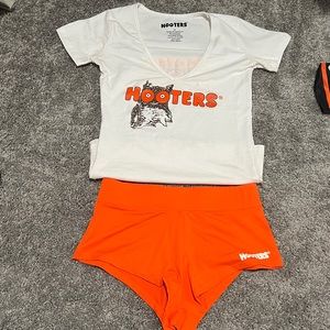 REAL HOOTERS UNIFORM
